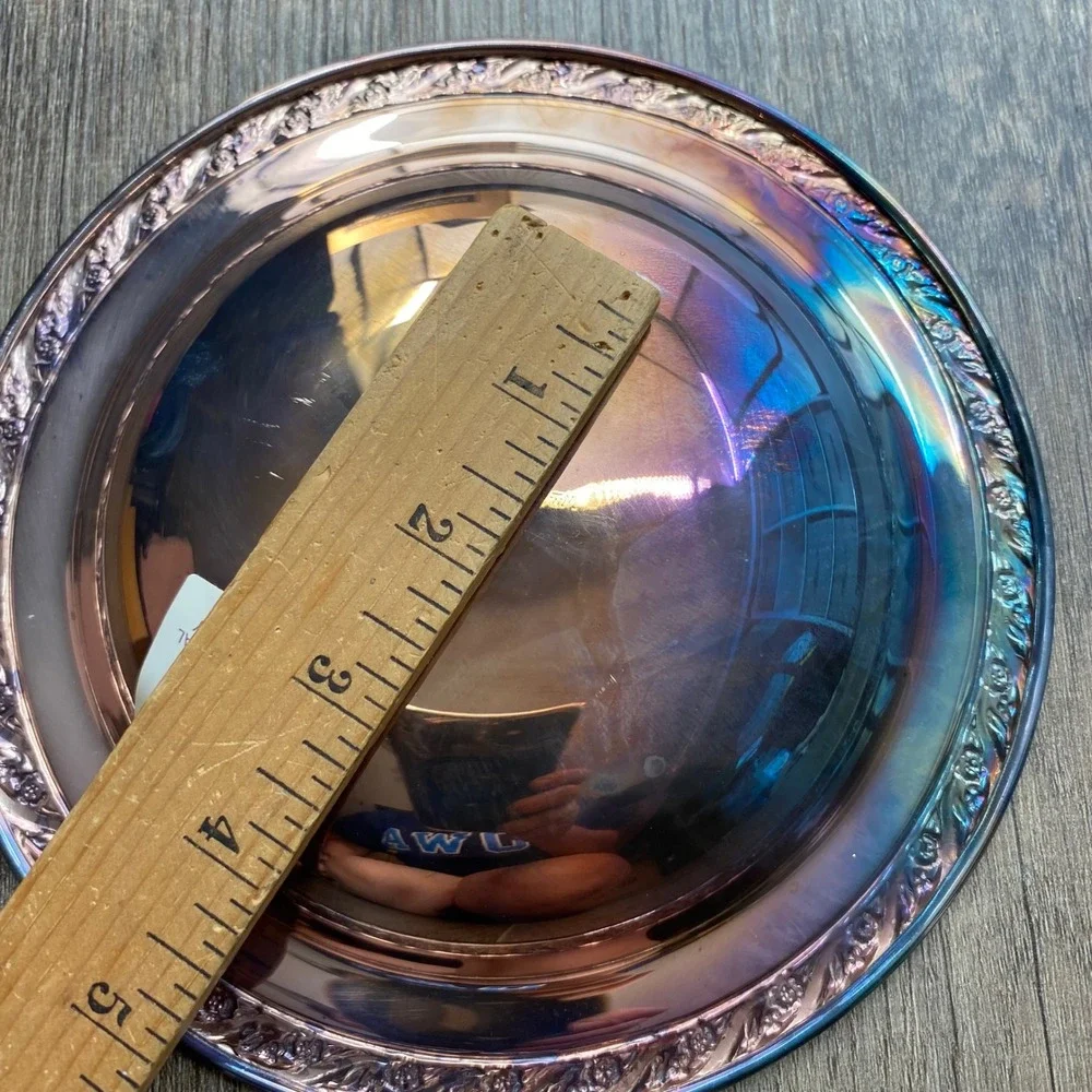 International Silver Co Ornate Floral Embossed Round Silverplate‎ Bowl USA